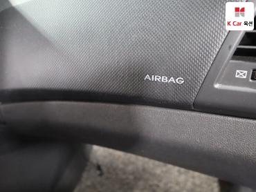 2012 - hyundai accent