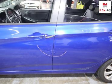 2012 - hyundai accent