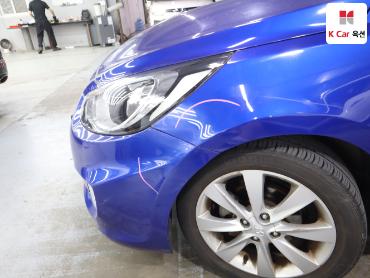 2012 - hyundai accent