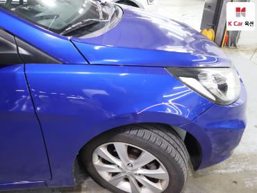 2012 - hyundai accent