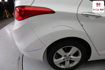 2011 - hyundai avante