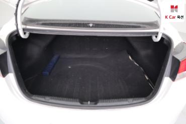 2011 - hyundai avante