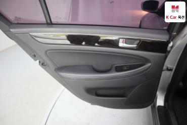 2012 - hyundai bh330
