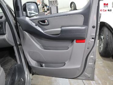 2014 - hyundai grand starex
