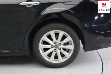 2019 - toyota camry