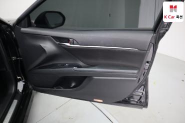 2019 - toyota camry