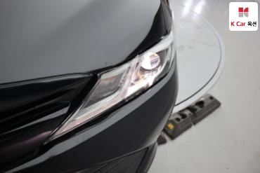 2019 - toyota camry