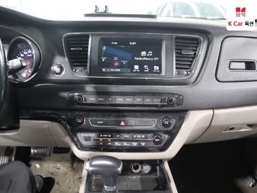 2019 - kia carnival