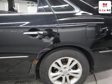 2011 - hyundai grandeur