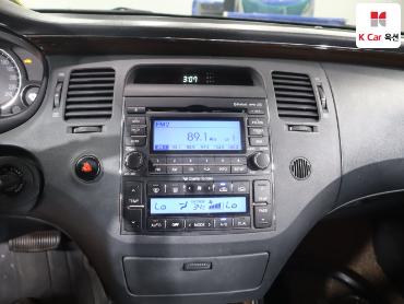 2011 - hyundai grandeur