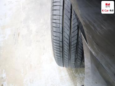 2011 - hyundai grandeur