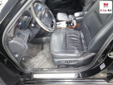 2011 - hyundai grandeur