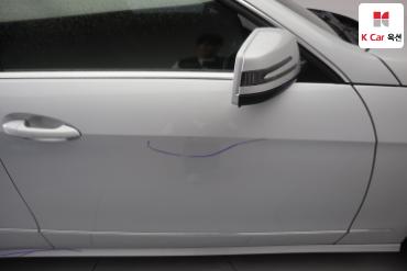 2011 - mercedes-benz e300