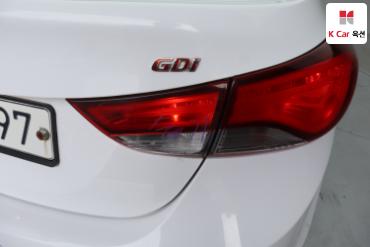 2015 - hyundai avante