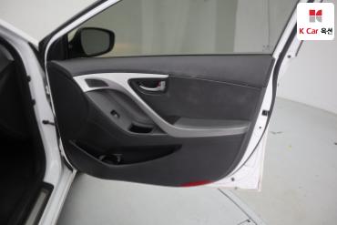 2015 - hyundai avante