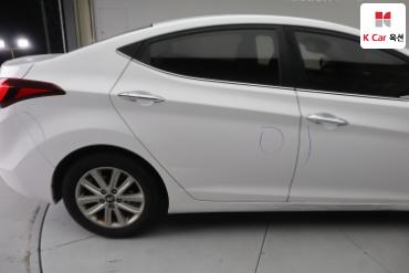 2015 - hyundai avante