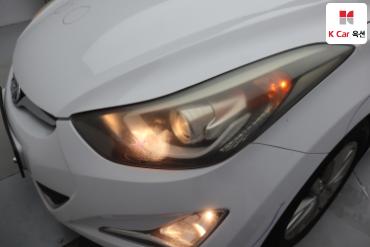 2015 - hyundai avante