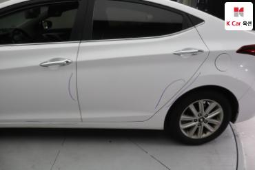 2015 - hyundai avante