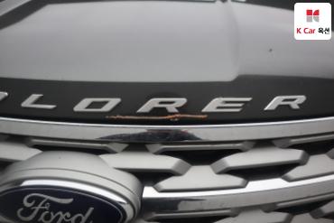 2018 - ford explorer