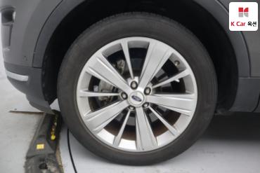 2018 - ford explorer