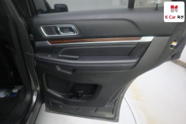 2018 - ford explorer