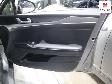 2023 - kia k5
