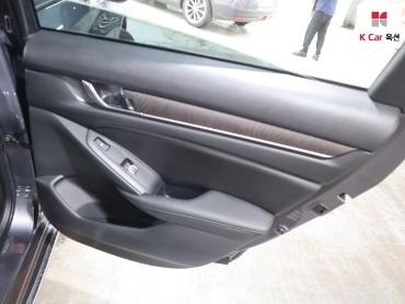 2019 - honda accord