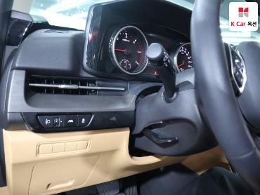 2023 - kia carnival