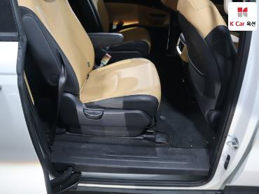2023 - kia carnival