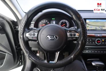 2017 - kia k7