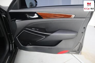 2017 - kia k7