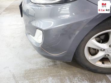 2012 - hyundai accent
