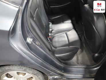 2012 - hyundai accent