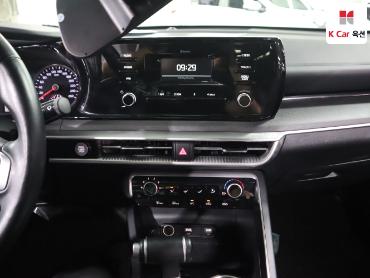 2022 - kia k5