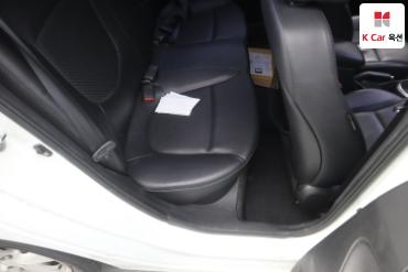 2012 - hyundai accent