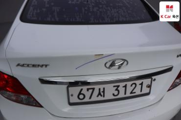 2012 - hyundai accent