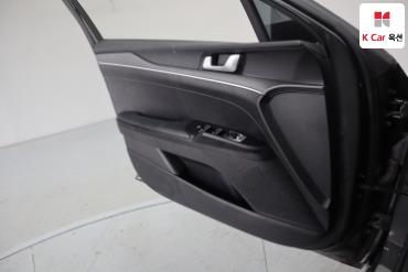 2020 - kia k5