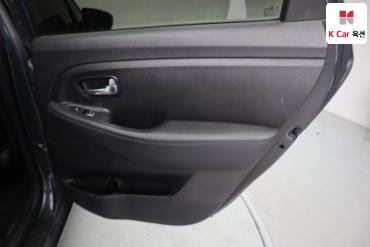 2014 - kia carens