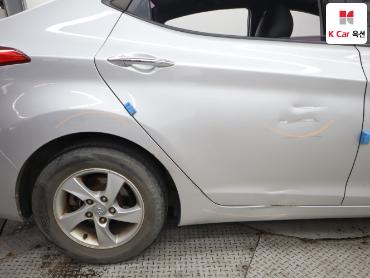 2011 - hyundai avante