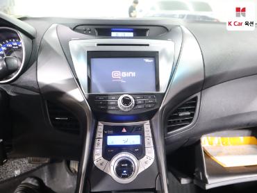 2011 - hyundai avante