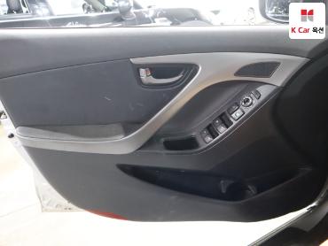 2011 - hyundai avante