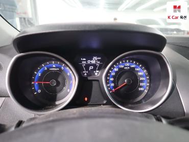 2011 - hyundai avante