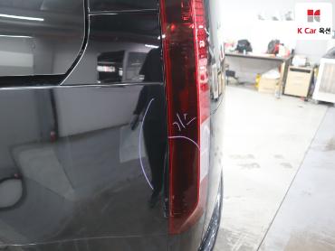 2023 - hyundai staria