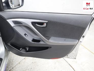 2015 - hyundai avante