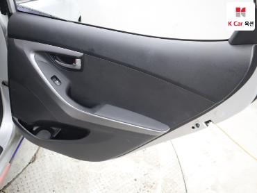 2015 - hyundai avante