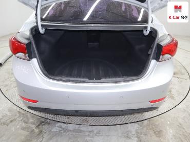 2015 - hyundai avante