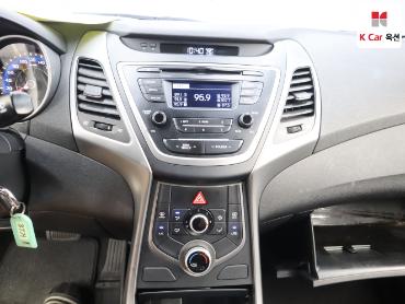 2015 - hyundai avante