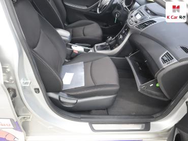 2015 - hyundai avante