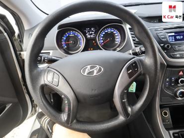 2015 - hyundai avante