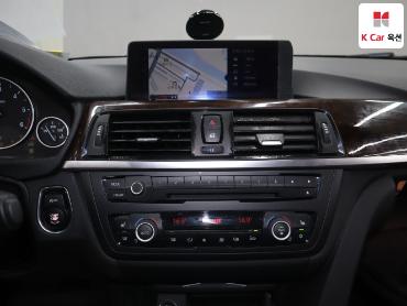 2012 - bmw 3 series